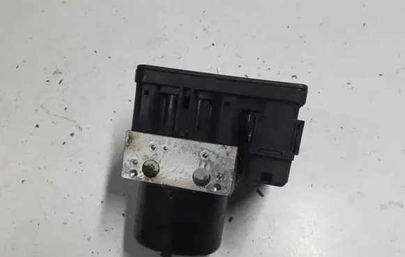 Skoda Octavia Mk2 (1Z) ABS Pump 1K0907379AC 1K0614518