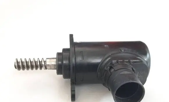 BMW M5 F90 other engine part 7631574 11377631574