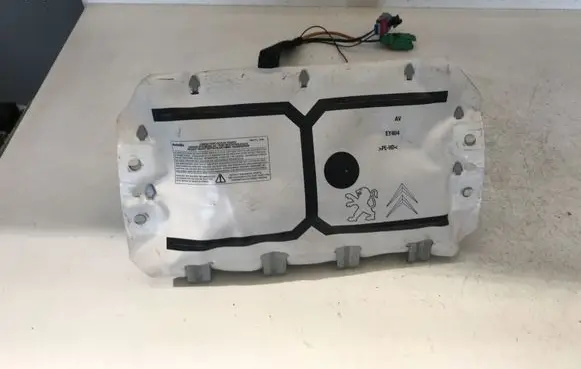 Peugeot 207 Passenger airbag 9654767180 5BUAGT0014034L 06051000