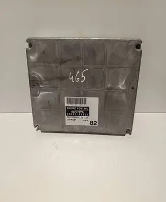 Toyota Avensis T250 Engine control unit/module 8966105821 MB1758008330