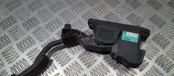 Volkswagen Golf IV Accelerator throttle pedal 0281002346 965100771b00