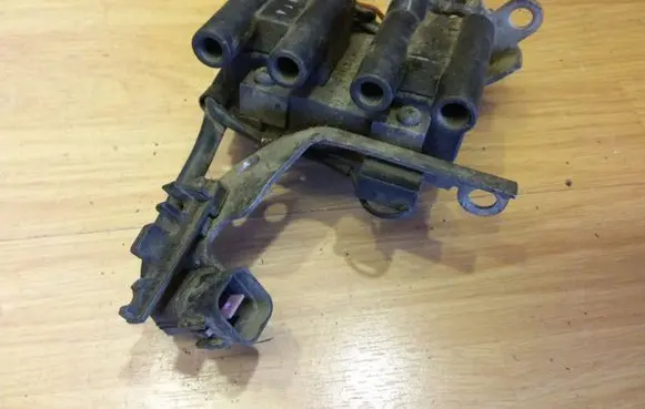Hyundai Elantra High voltage ignition coil 2730133020