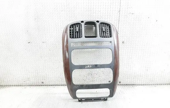 Radio/GPS head unit trim