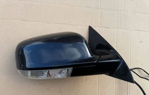 Volkswagen Phaeton Front door electric wing mirror 