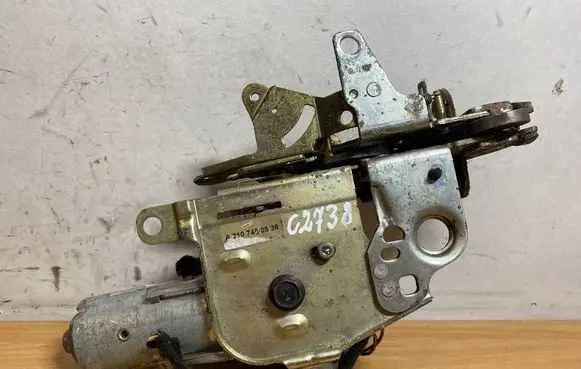 Mercedes-Benz E W210 Tailgate/trunk/boot lock/catch/latch A2107400536 C2738