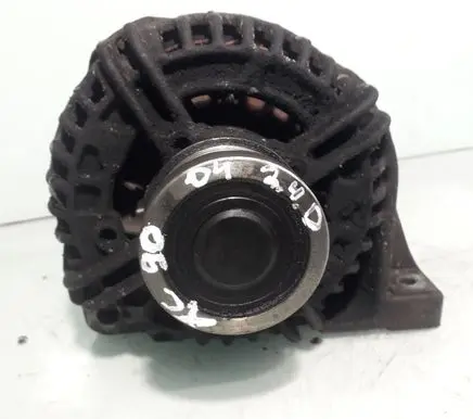 Volvo XC90 Generator/alternator 8676498 0124525029