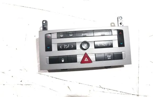 Peugeot 407 Climate control unit 96573322