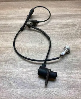 Toyota Avensis T250 ABS brake wheel speed sensor 0265006677 8954202040