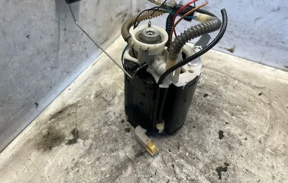 Jaguar S-Type In-tank fuel pump A2053063044