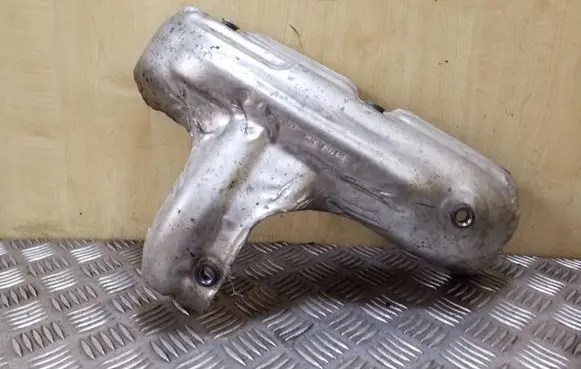 Ford Kuga II Exhaust heat shield 9M5Q9N454AB