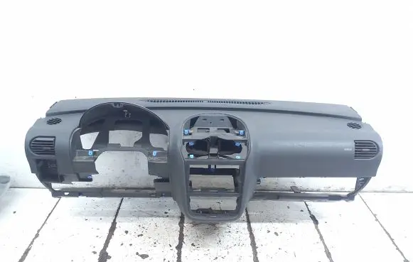 Opel Tigra B Dashboard 460029937 09114355