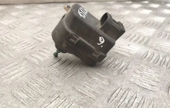 Headlight level adjustment motor