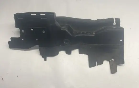 Ford Mustang V Air intake duct part DR339103AB