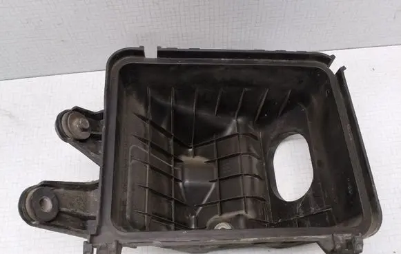Mitsubishi Galant Air filter box MR212880