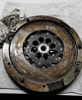 BMW 5 E60 E61 Dual mass flywheel 7580687 4150371