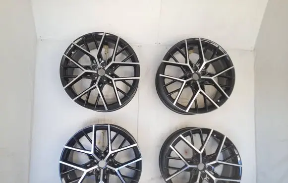 Hyundai Tucson IV NX4 R21 alloy rim KBA55273