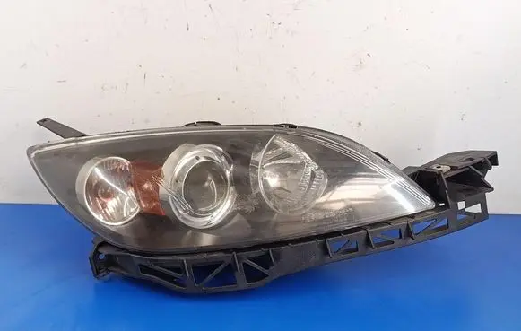 Mazda 3 I Headlight/headlamp