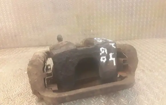 Nissan Murano Z50 Rear brake caliper