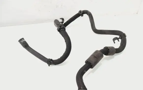 Coolant pipe/hose