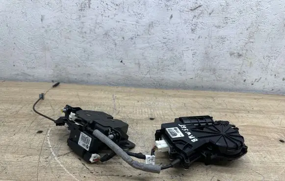 BMW 5 GT F07 Tailgate/trunk/boot lift motor 913125103 16367210 51247155158