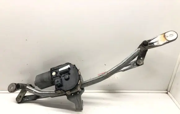 Front wiper linkage and motor