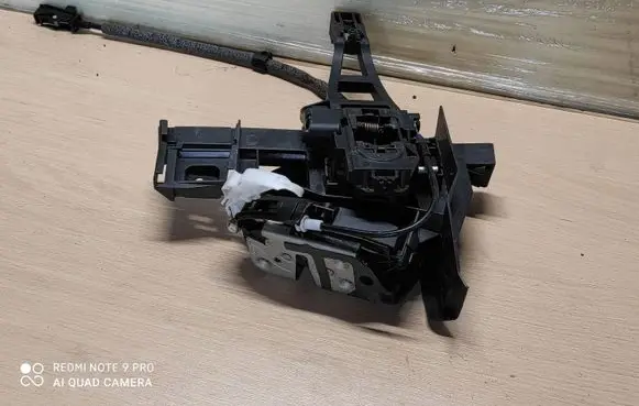 Ford Focus Rear door lock BM5AA26413AG