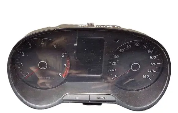Volkswagen Polo V 6R Speedometer (instrument cluster) 6R0920960G A2C53332250