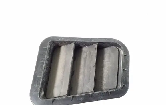 Hyundai Kona I Fender grill 9751017000