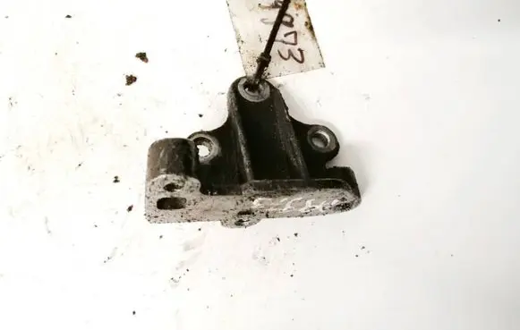 Fiat Doblo Engine mounting bracket