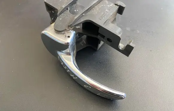 Nissan Navara D40 Rear door interior handle