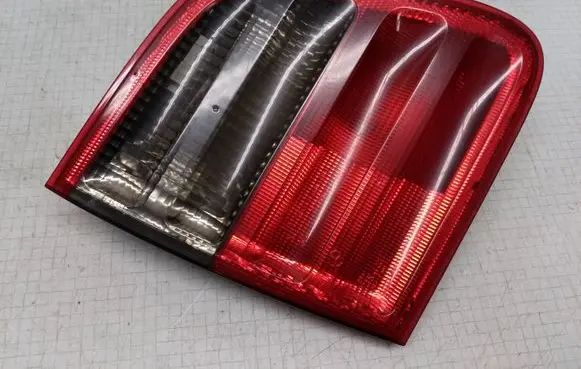 Mercedes-Benz E W210 Tailgate rear/tail lights A2108207364