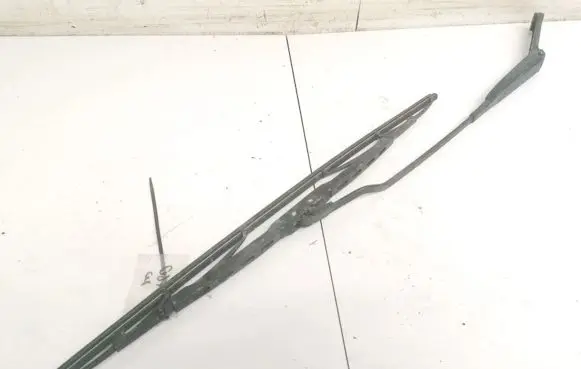 Audi A4 S4 B5 8D Front wiper blade arm 8D1955407A