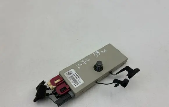 Volvo V70 Antenna control unit 30679658