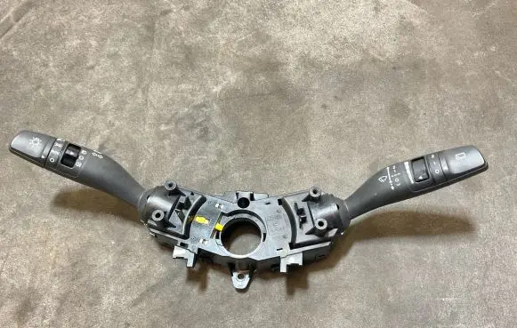 KIA Ceed Wiper turn signal indicator stalk/switch 93404J7950 40B3MS1003 201902082354
