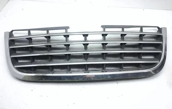 Chrysler Grand Voyager V Front bumper upper radiator grill 05113228AA
