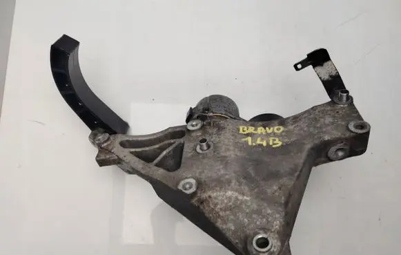 Fiat Bravo Engine mounting bracket 