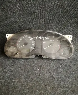 Volkswagen Sharan Speedometer (instrument cluster) F5RF10A855A