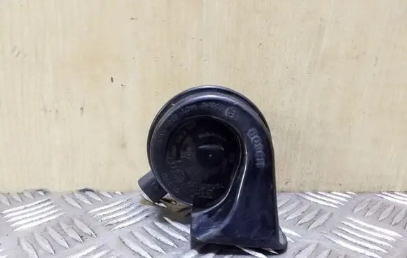 Volkswagen Jetta V Horn signal E9703881157 CH2143