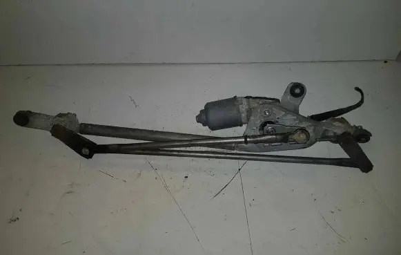 Suzuki Grand Vitara II Front wiper linkage and motor 3811065J00