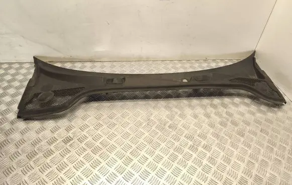 Audi A3 S3 8P Wiper trim 8P1819415E
