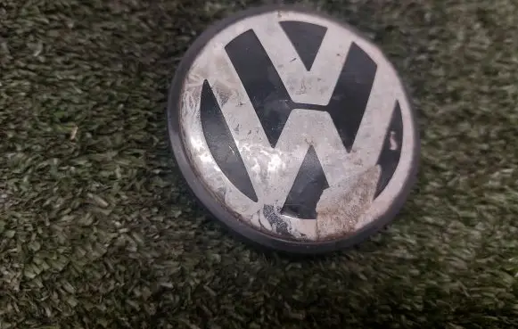 Volkswagen Golf VII Original wheel cap 3B7601171