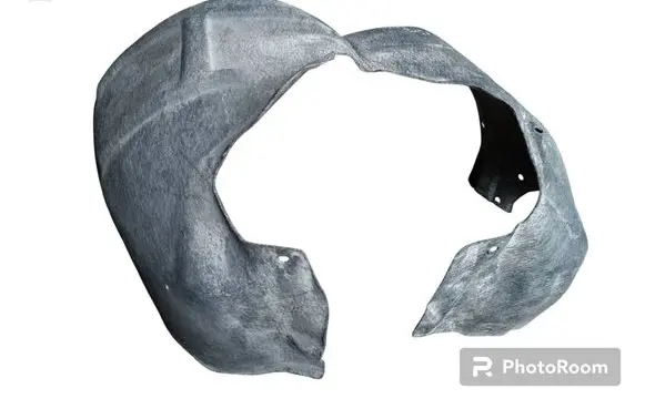 Front wheel arch liner splash guards