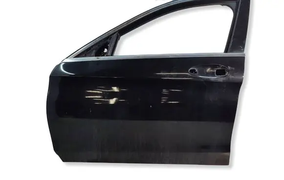 Mercedes-Benz C W205 Front door 