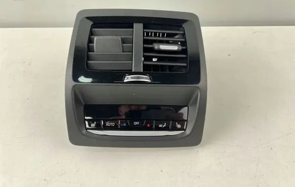 BMW X3M F97 Climate control/heater control trim