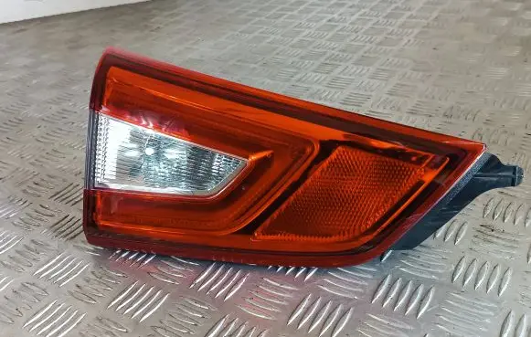 Nissan Qashqai Tailgate rear/tail lights 22618013