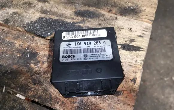 Volkswagen Jetta V Parking PDC control unit/module 1K0919283A