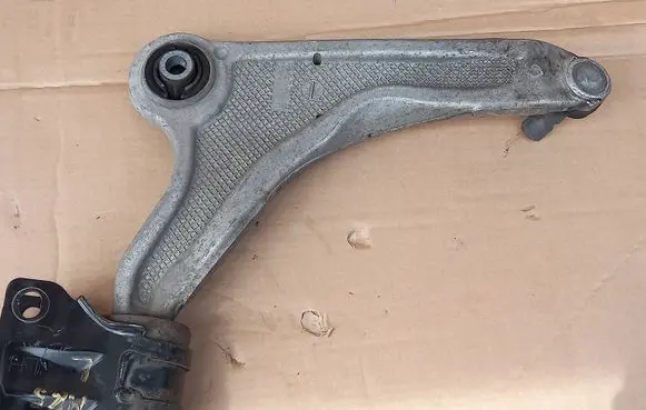 Ford Mondeo MK V Front lower control arm/wishbone 060378G