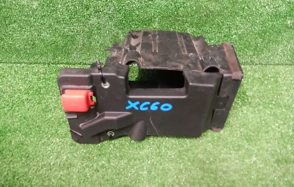Battery box tray