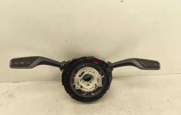 Tesla Model Y Indicator stalk 1014749004 109766200Q 1014747715