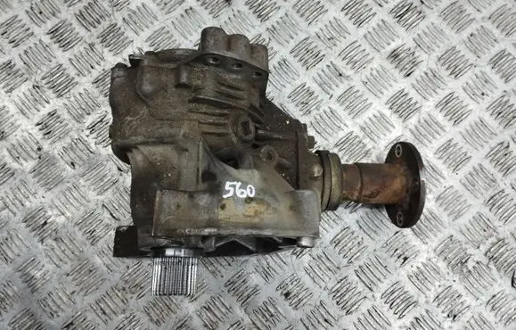 Gearbox transfer box case